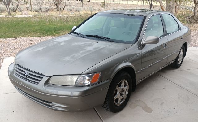 97 CAMRY LE (3).jpg